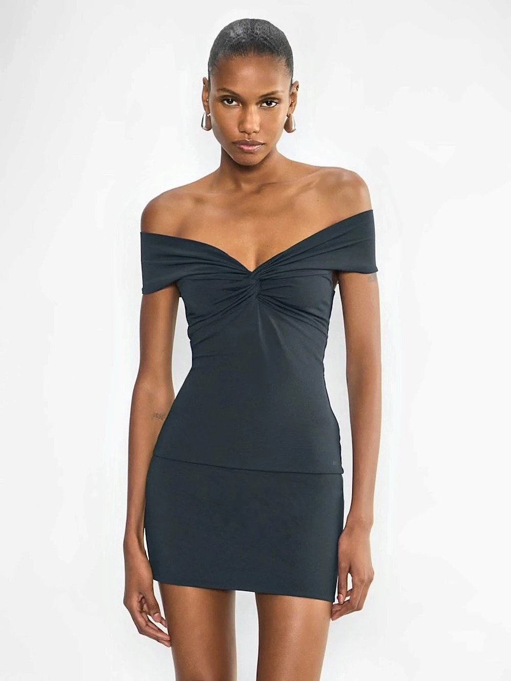 Aritzia Contour Twist Off-Shoulder Top Forest green